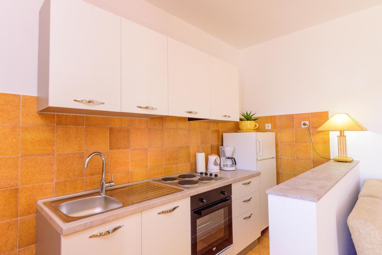 Apartmani Bokin 볼 외부 사진