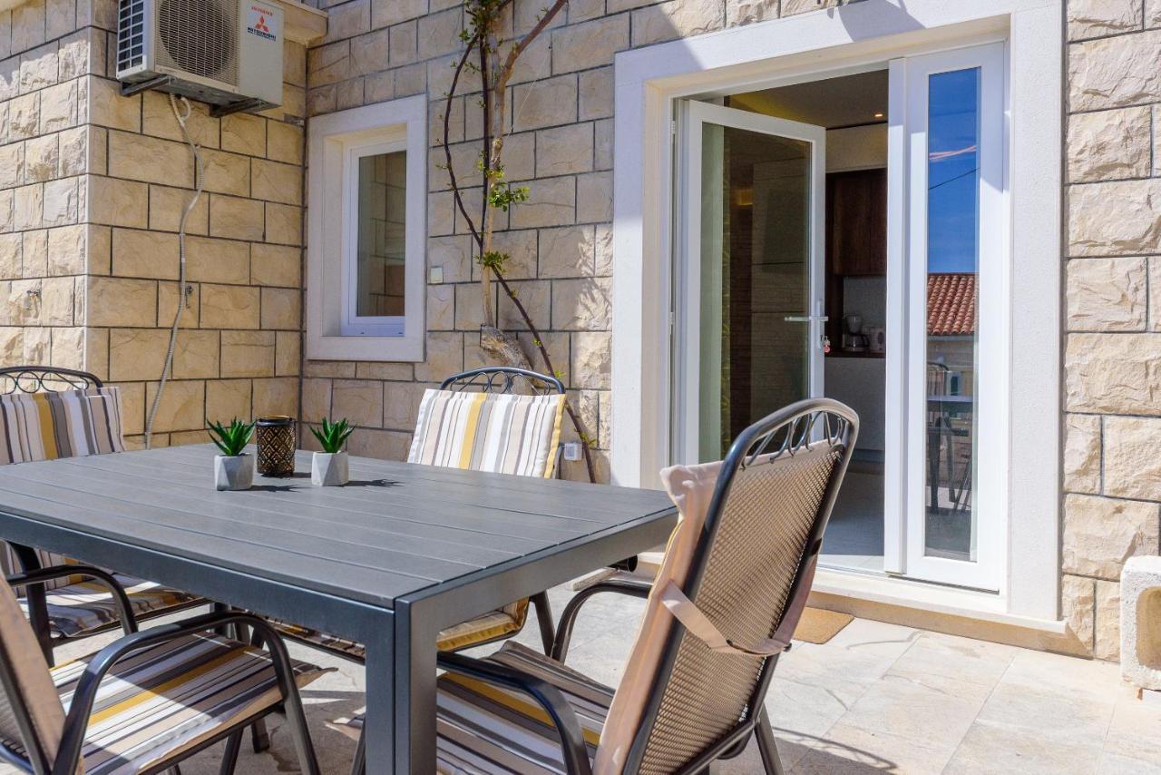 Apartmani Bokin 볼 외부 사진