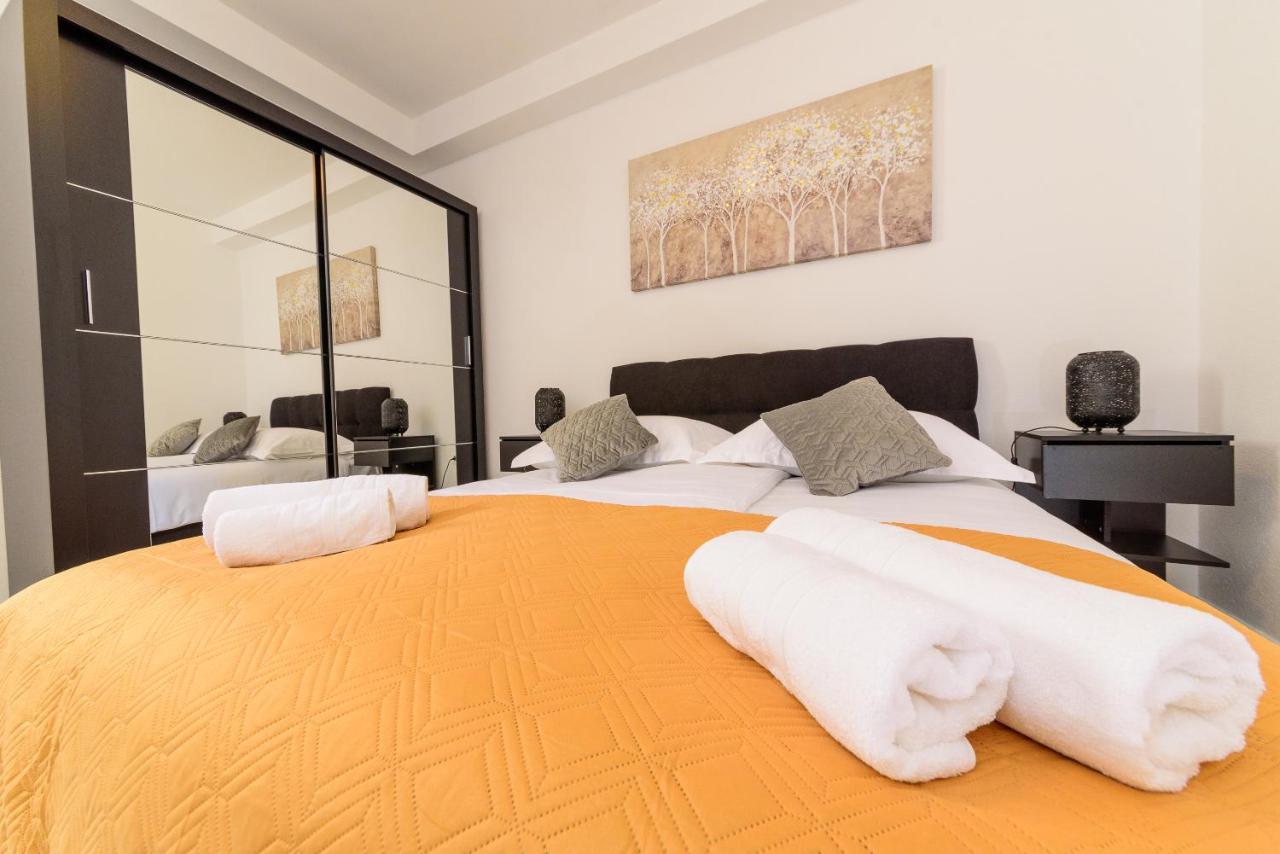 Apartmani Bokin 볼 외부 사진